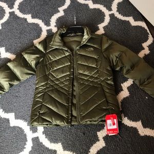 The north face jacket never worn with tag on it